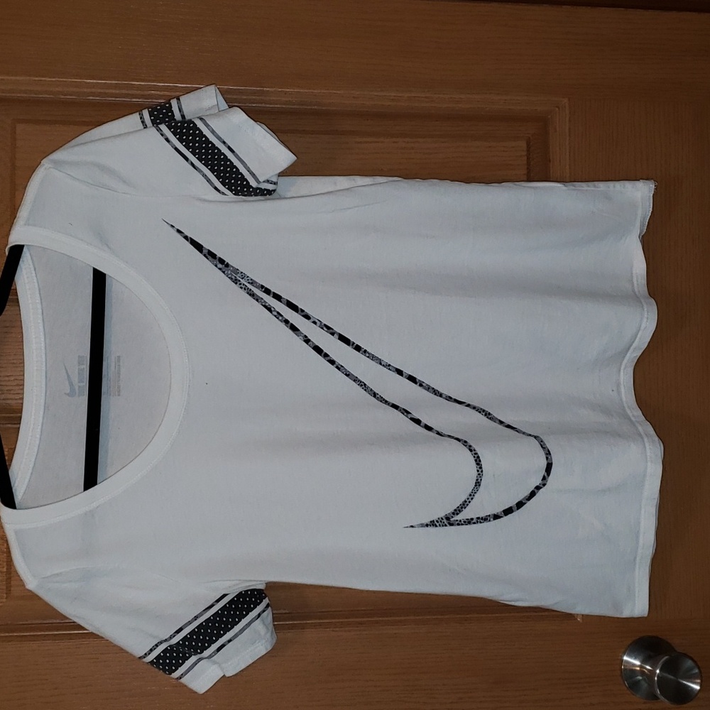 Nike t shirt